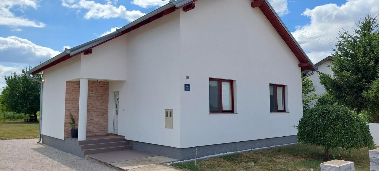Villa Kuca Za Odmor Domus Alba Branjin Vrh Exterior foto